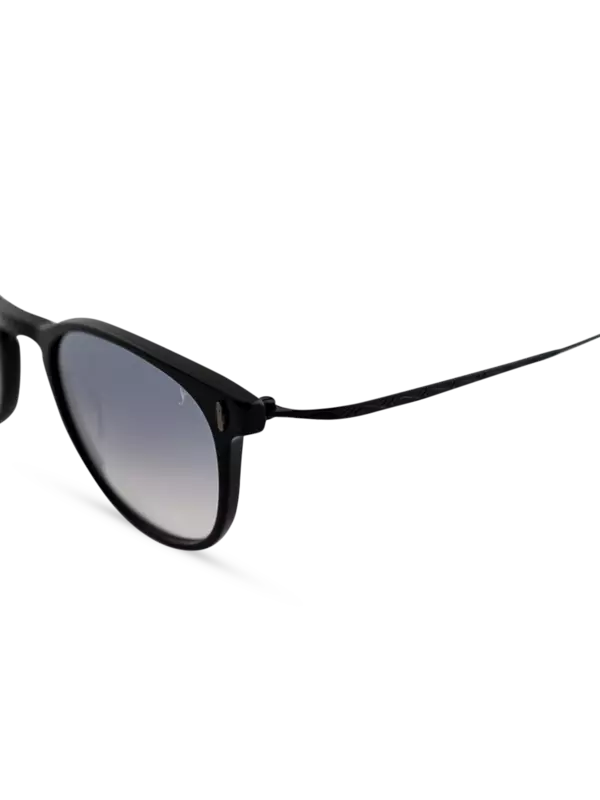 /original/CHARLES_EPYP_Black_3.png_convert-600x800