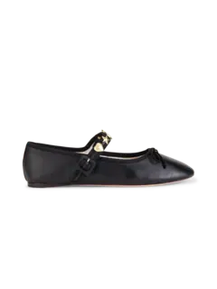 /original/CHIARA_LORA_Black_1.png_convert-240x320