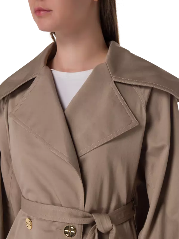 معطف واق من المطر بحزام