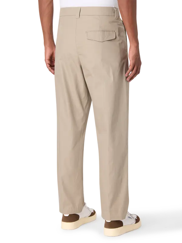 /original/COHNEH08428_APC_KAV_3.png_convert-600x800