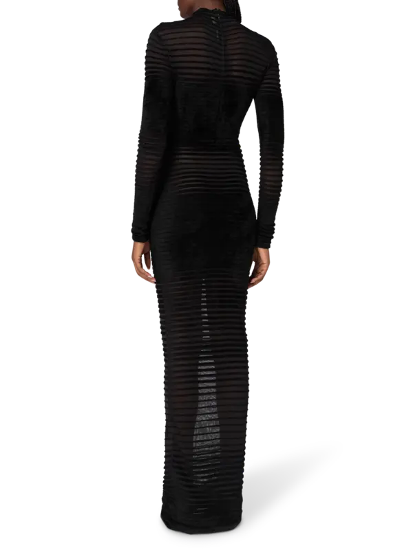 /original/COM2RO17941135_THMU_1999 Black_3.png_convert-600x800