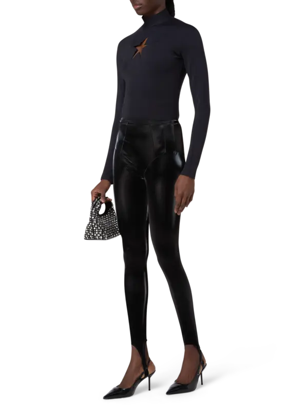 /original/COM3PA0526851_THMU_1999Black_2.png_convert-600x800