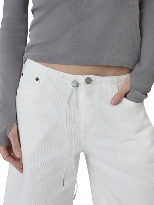 /original/COSRT-MLK-OG_STIL_Milk_4.png_convert-600x800