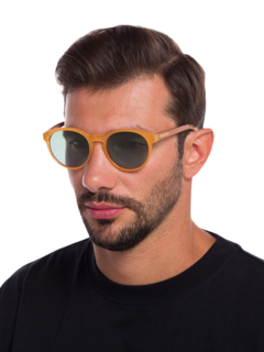 Thin-Rimmed Round Two-Tone Sunglasses