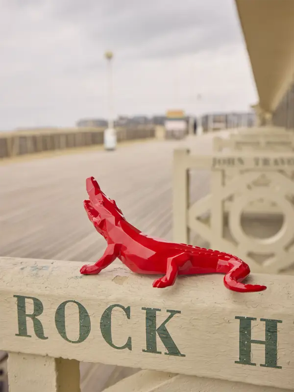 /original/CROCO_RIOR_Red_2.png_convert-600x800