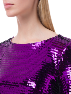 فستان قصير كرومبي بأكمام طويلة مزين بالترتر