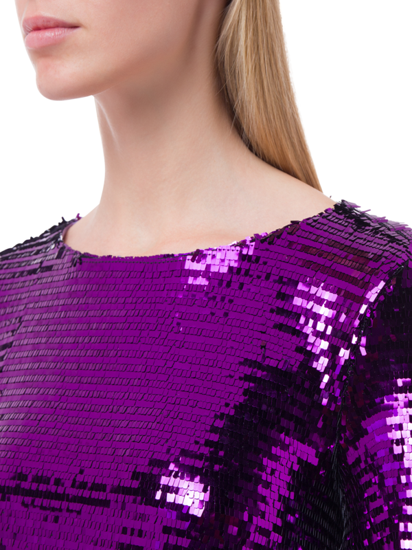 فستان قصير كرومبي بأكمام طويلة مزين بالترتر