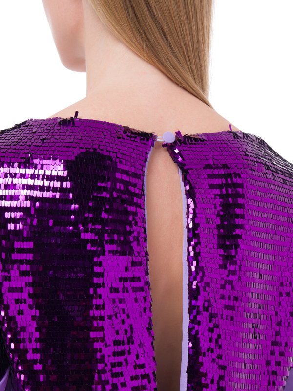 فستان قصير كرومبي بأكمام طويلة مزين بالترتر