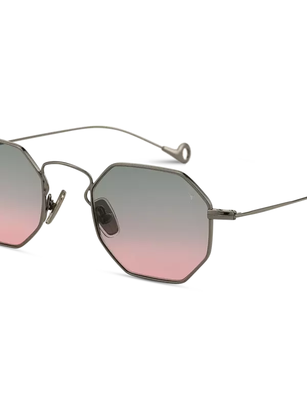 نظارة شمسية كلير