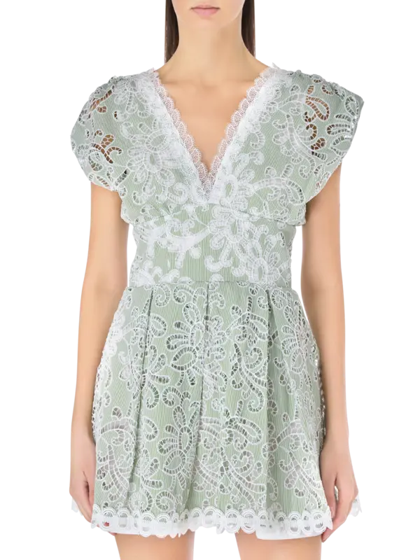 /original/D439CTG_WAIM_Green_1.png_convert-600x800