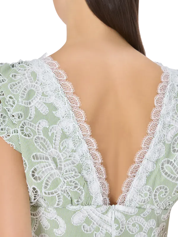 /original/D439CTG_WAIM_Green_5.png_convert-600x800