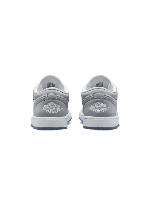 /original/DC0774-W_JORD_White_Wolf_3.png_convert-600x800