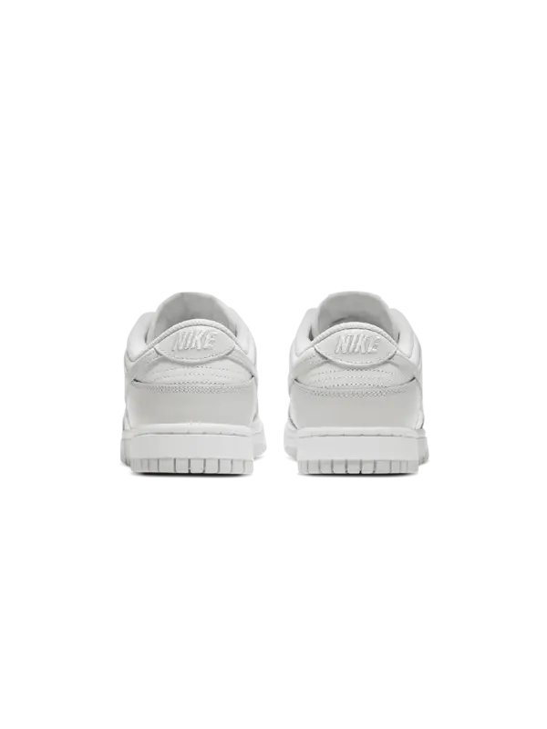 /original/DD1503-W_NIKE_White_Phot_3.png_convert-600x800