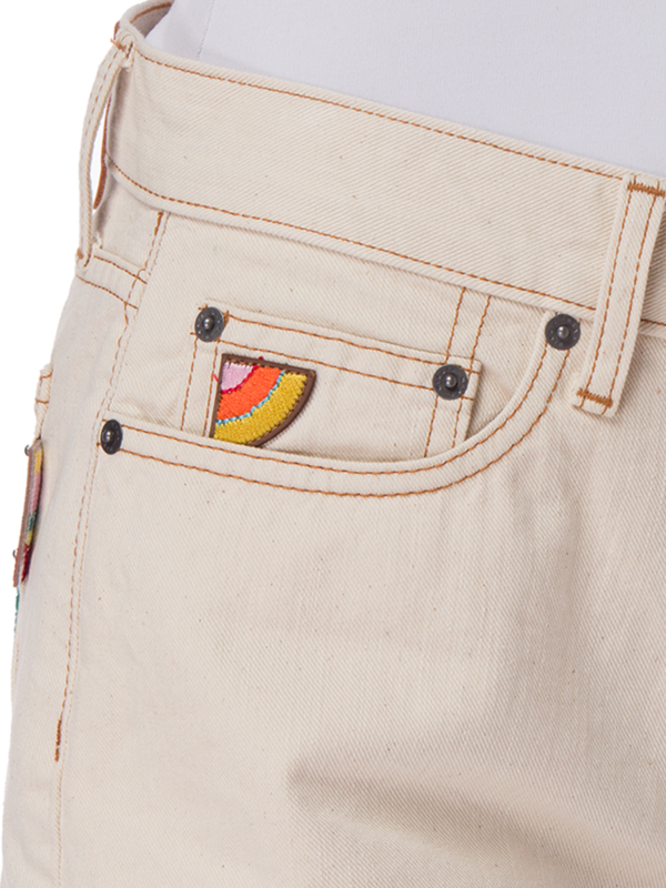 LUCKY CHARM EMBROIDERED SHORT