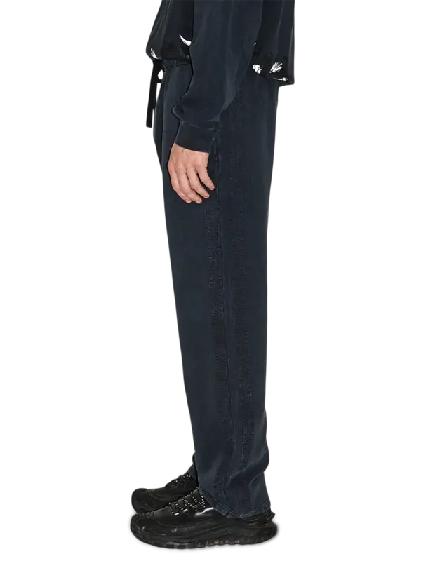 /original/DGSS26PH05_DGN_PirBlack_3.png_convert-600x800