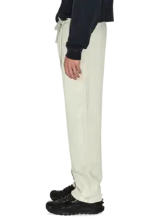 /original/DGSS26PH05_DGN_WaterLily_3.png_convert-240x320