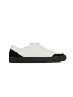 V6 SNEAKERS