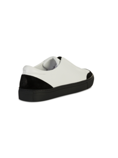 V6 SNEAKERS