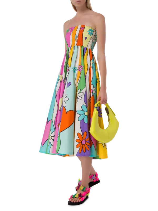 فستان بطبعة قوس قزح