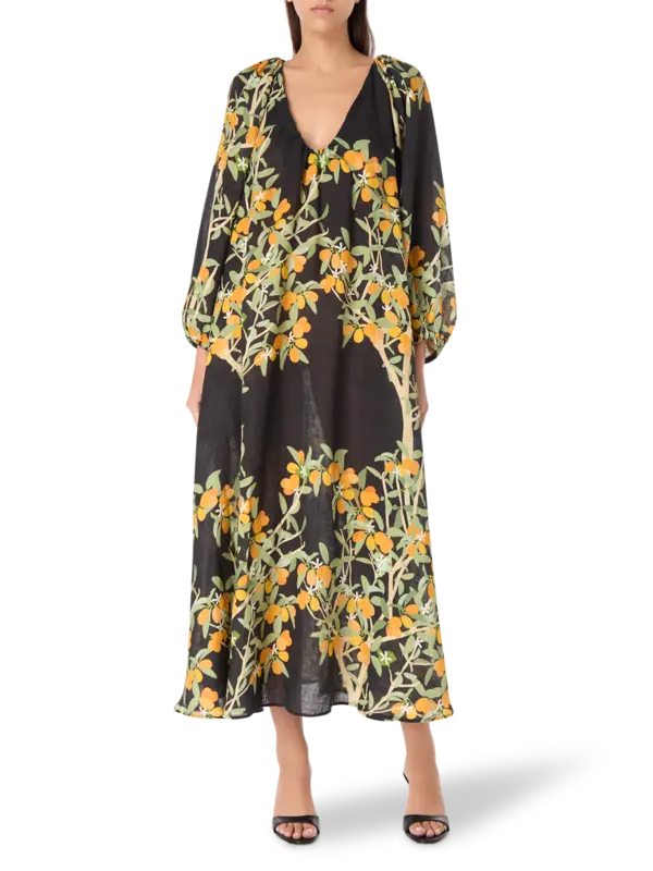 فستان طويل بطبعة زهور