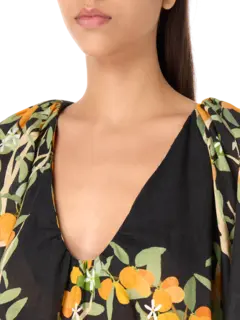 فستان طويل بطبعة زهور