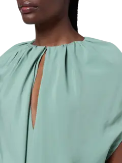 /original/DRESSGISA_BRNA_126_4.png_convert-240x320