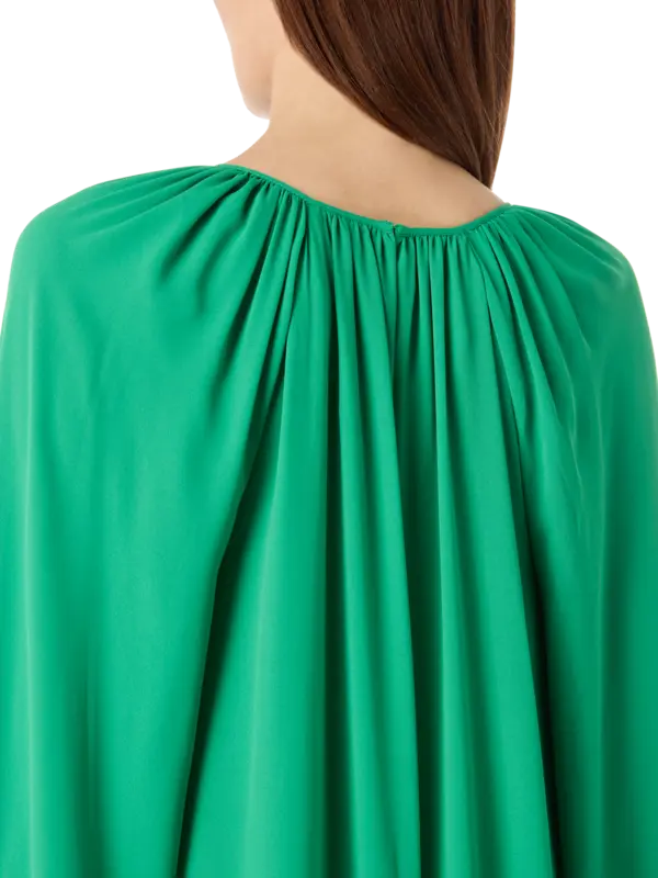 فستان ميني طويل بأكمام كاب