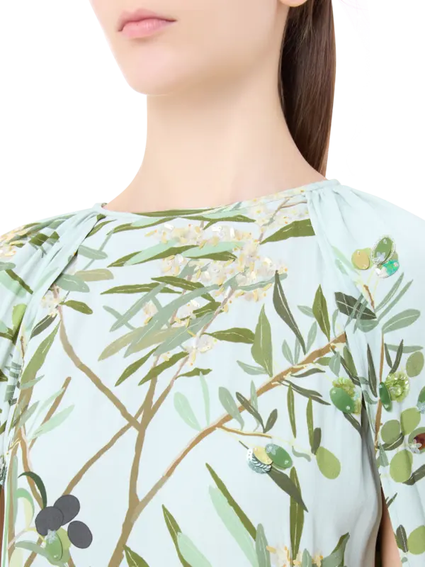 /original/DRESSMINEMB_BRNA_F10_4.png_convert-600x800