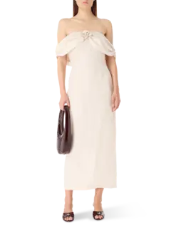 فستان سيرينا طويل مكشوف الكتفين بقصة ضيقة