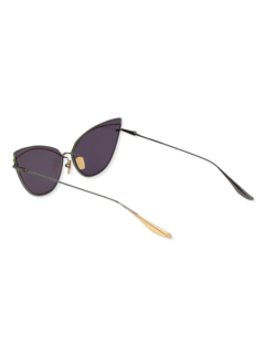 Delicate cat-eye sunglasses