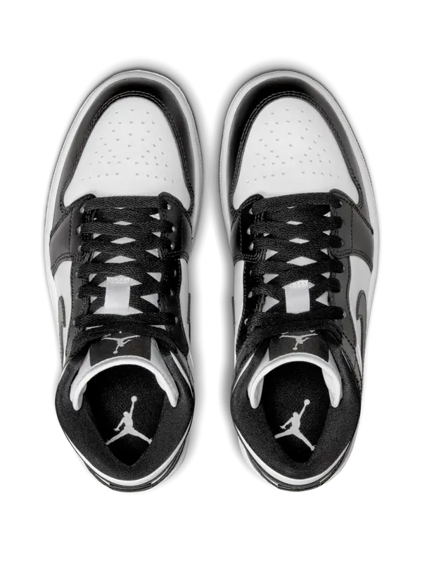 /original/DV0991-W_JORD_White_Blac_5.png_convert-600x800