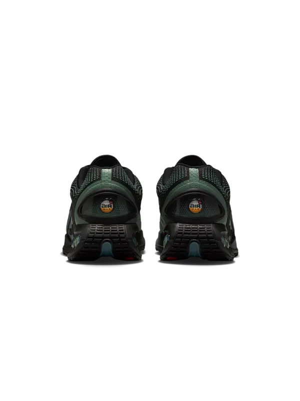 /original/DV3337-M_NIKE_Blk_ClyGrn_3.png_convert-600x800