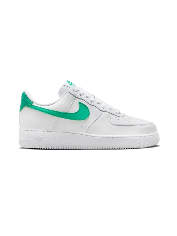 /original/DV3808-W_NIKE_White_Stad_1.png_convert-600x800