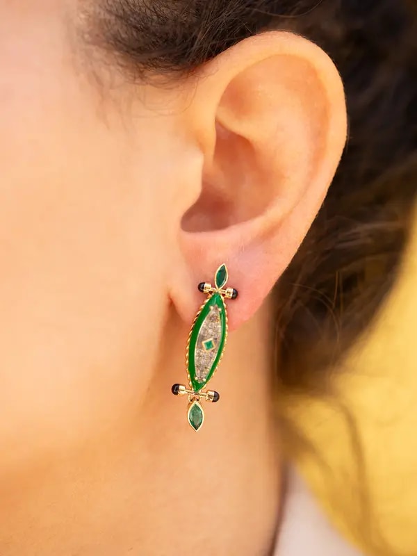 /original/E65G_CONS_Yg Emerald_2.png_convert-600x800