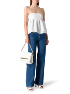 بلوزة سيلينا بلوسوم منقوشة بحمالات وحزام باجيت