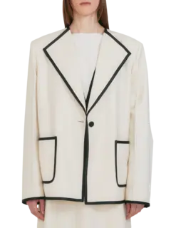 جاكيت بياقة واسعة وزر واحد