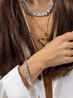 /original/ELIZABETHBRCLT_CONS_Clear_2.png_convert-240x320