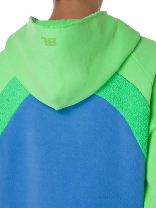 /original/ERL07T023_ERL_Blue_6.png_convert-600x800