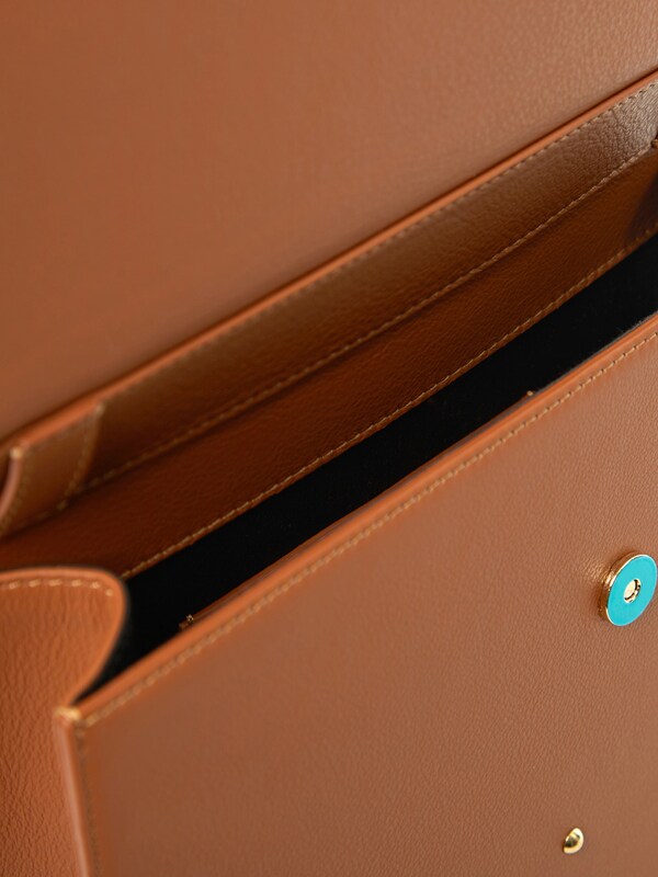 Contemporary Handbag with Metallic Handle