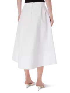 تنورة من القطن بتصميم محدد