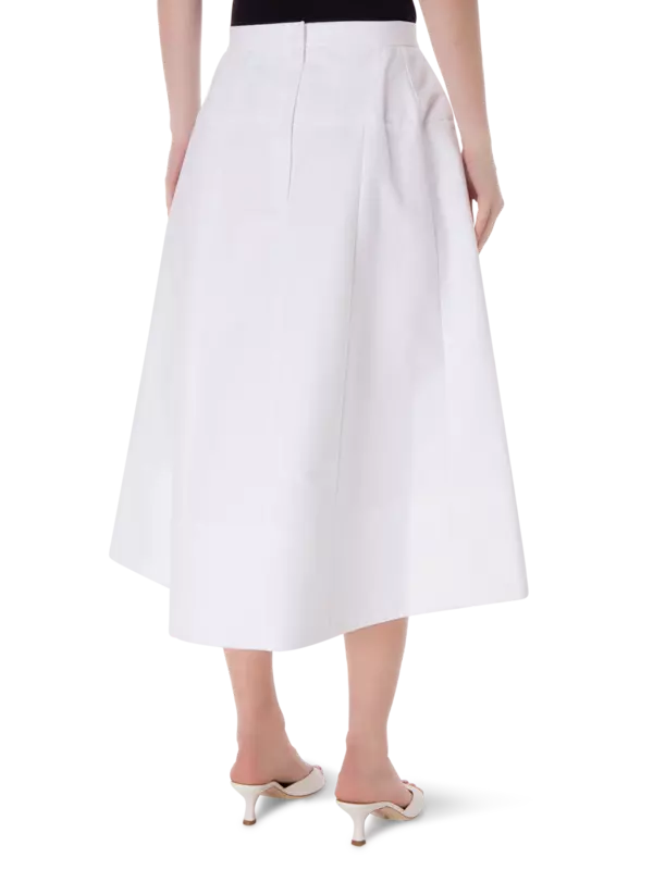 تنورة من القطن بتصميم محدد