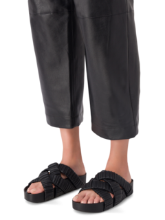 Vegan Criss-Cross Dip Slides
