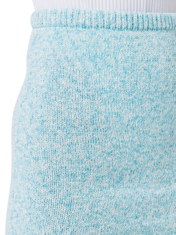 تنورة كروشيه مزينة بشراشيب