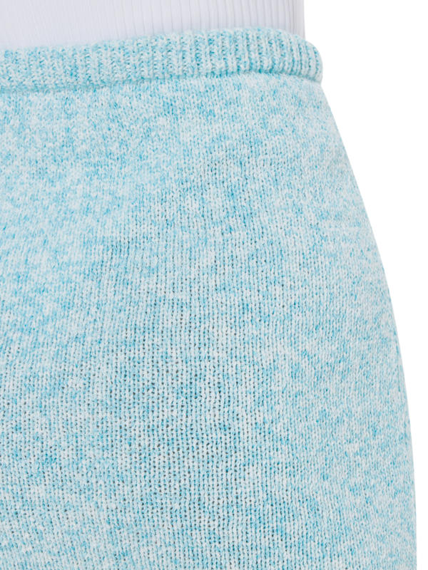 تنورة كروشيه مزينة بشراشيب