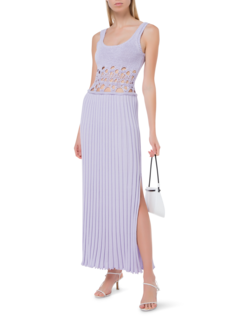 فستان بدون أكمام مزين بكسرات من الكروشيه