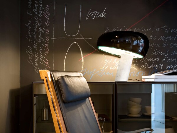 /original/F6380330_FLOS_Black_2.png_convert-600x800