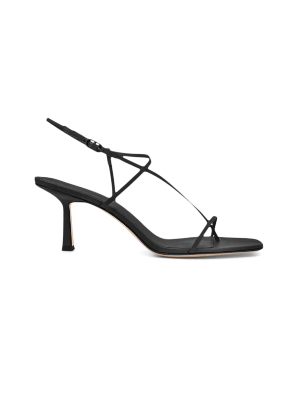 صندل بتصميم متقاطع من الأمام