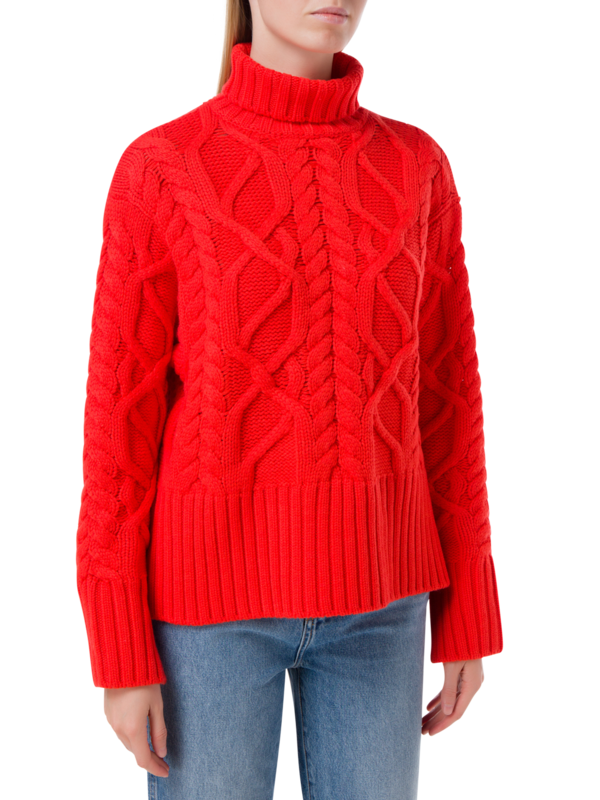 سترة رو محبوكة بنمط كابل وبياقة عالية