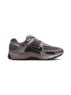 /original/FB9149-M_NIKE_College Gr_1.png_convert-240x320