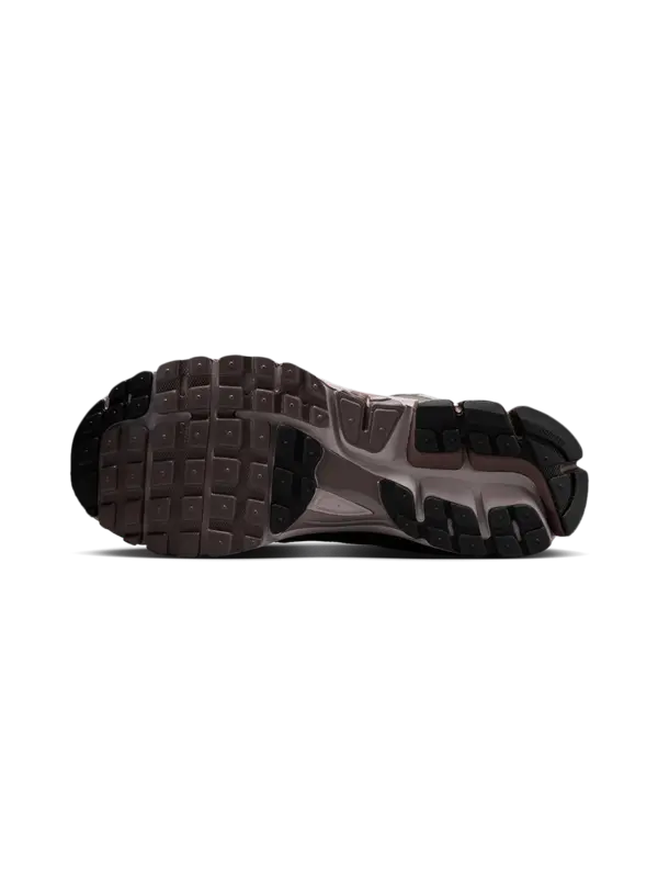 /original/FB9149-M_NIKE_College Gr_6.png_convert-600x800